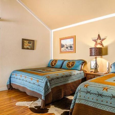 Apartamento #3 Wrangler~Bandera Tin Star~Bandera, Tx. Exterior foto